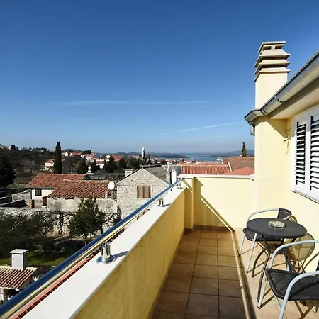 Milena Apartman Murter