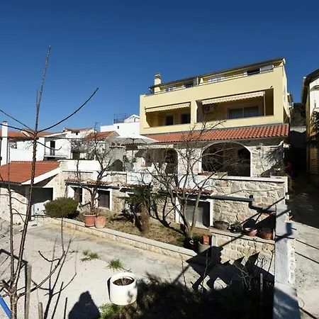 Milena Apartman Murter